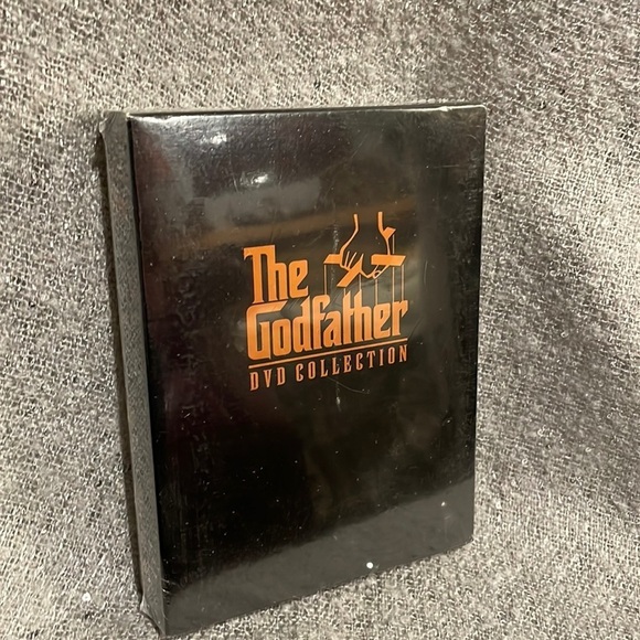 The Godfather DVD Collection Complete Box Set, excellent condition!  Paramount - Picture 2 of 4
